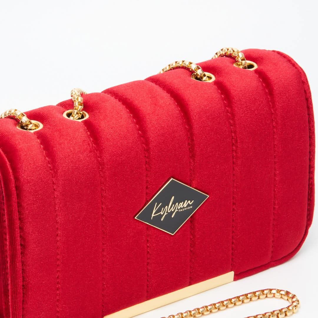 Ликвидация Clara дамска чанта