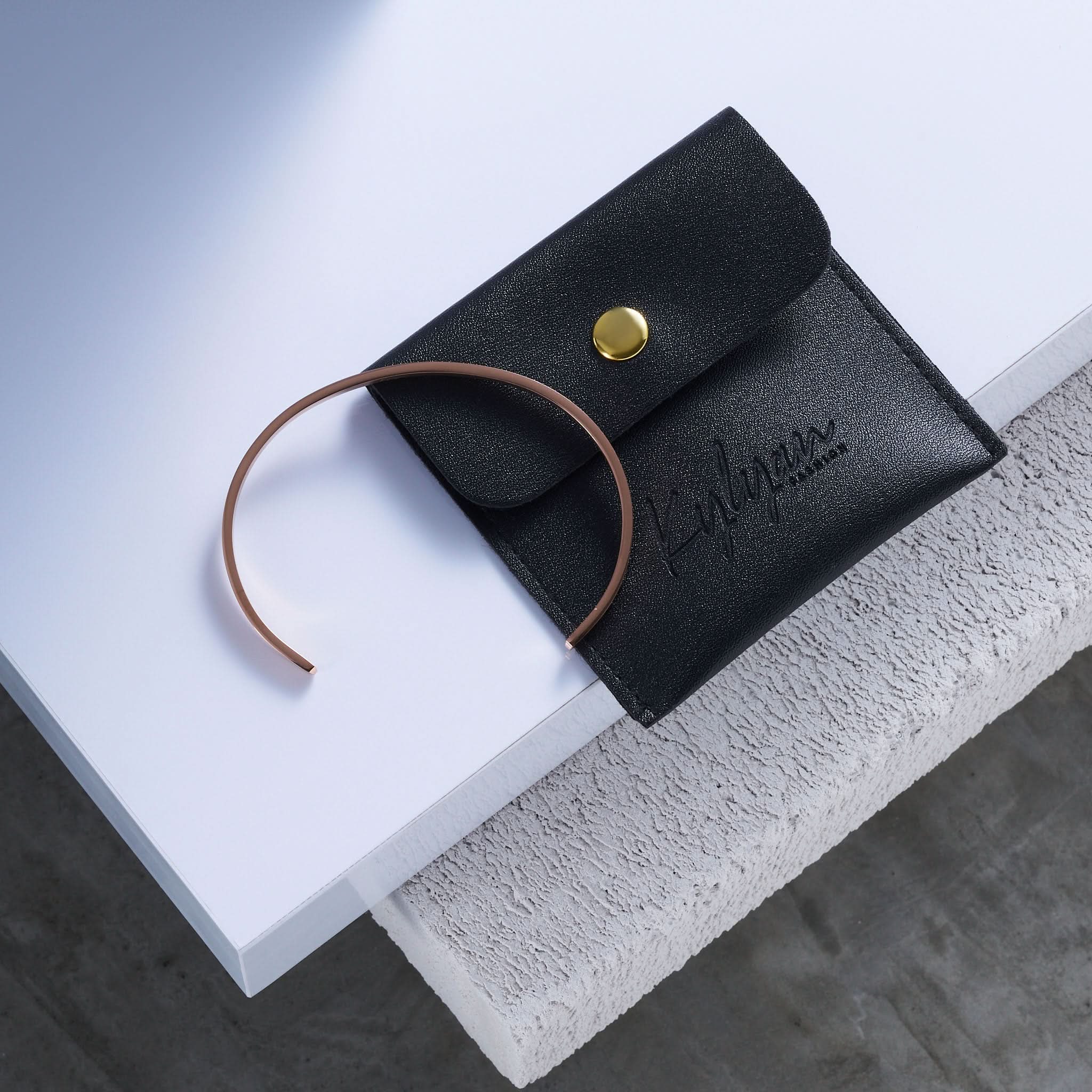 Kylyan Cuff гривна