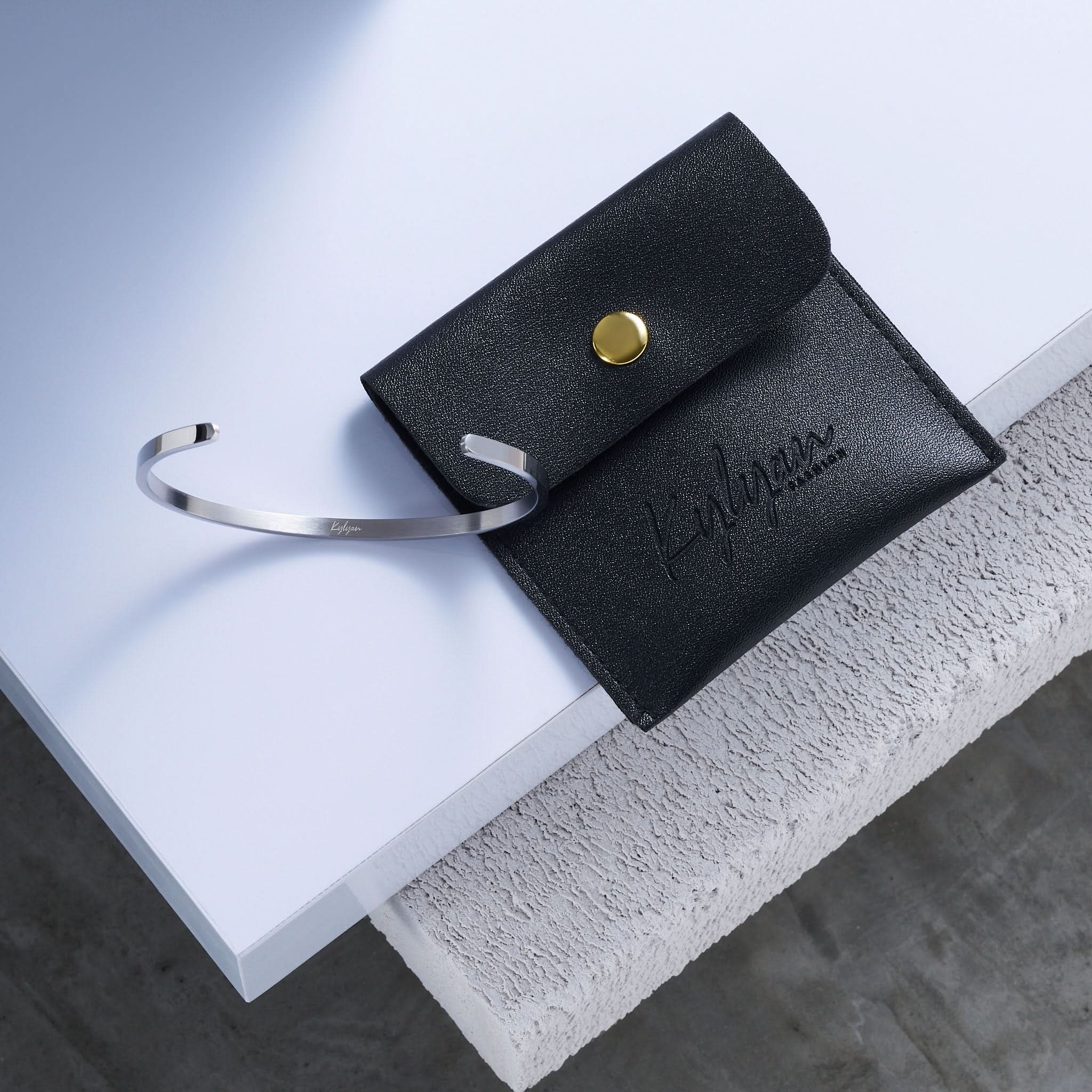 Kylyan Cuff сребърна гривна