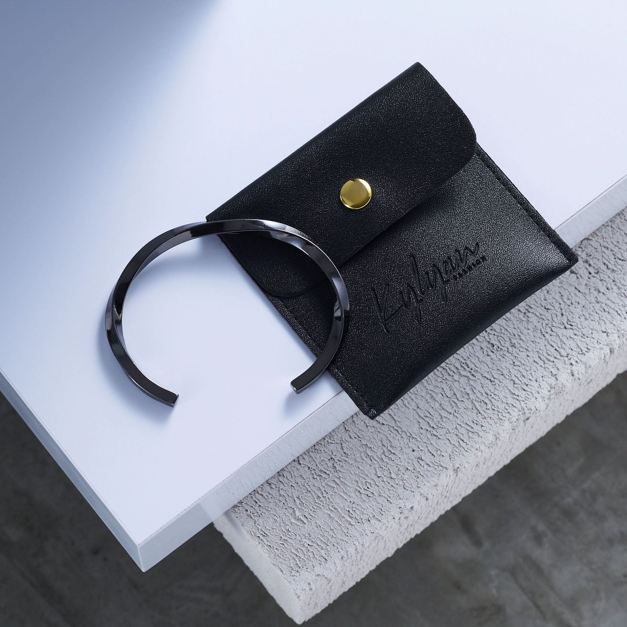 Kylyan Wave черна гривна