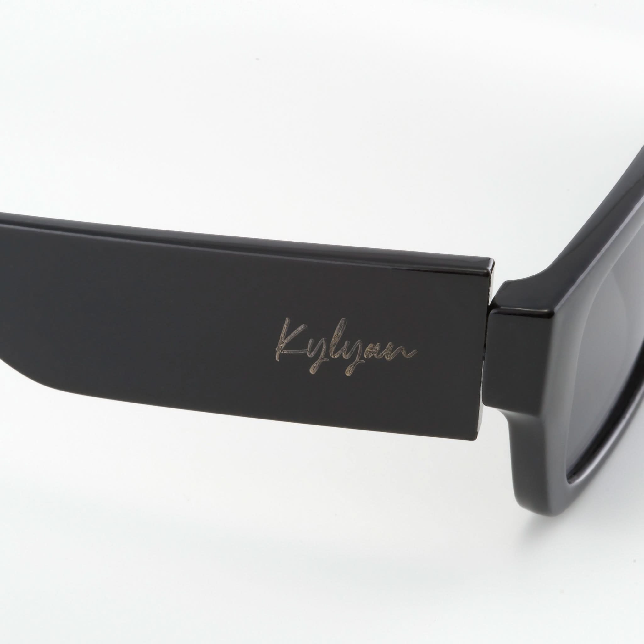 Mere Слънчеви очила